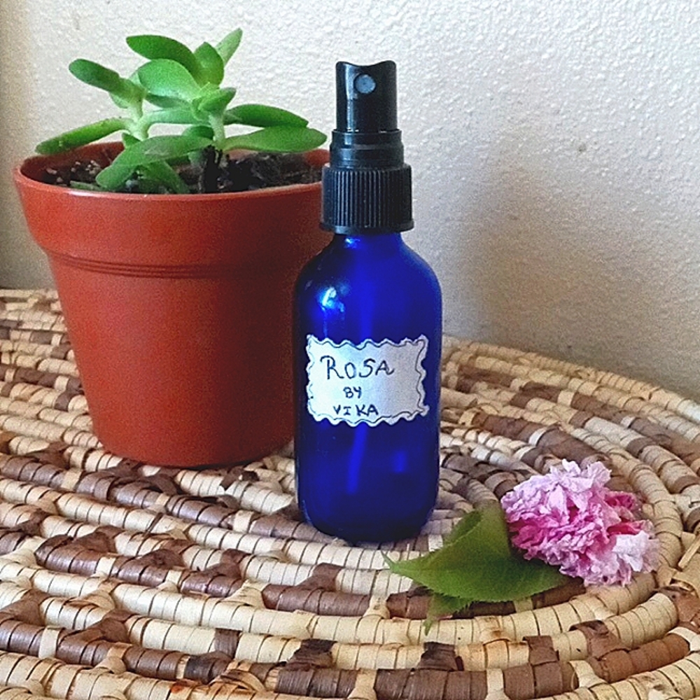 Rosa By VIKA Perfume